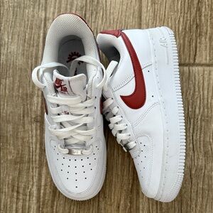 Nike Kids Sneakers in White and Red